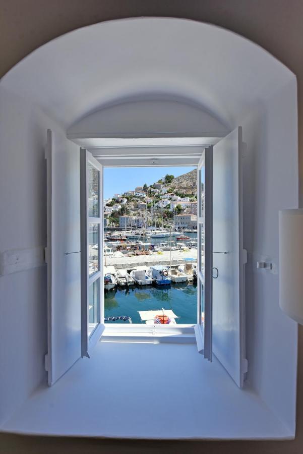 Hydra Hospitality Port Apartment Exterior photo