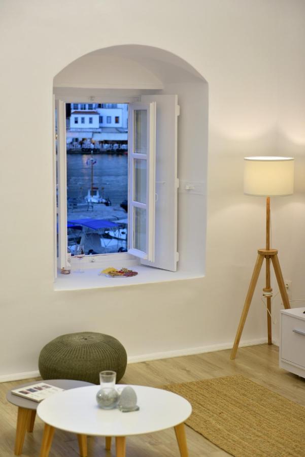 Hydra Hospitality Port Apartment Exterior photo